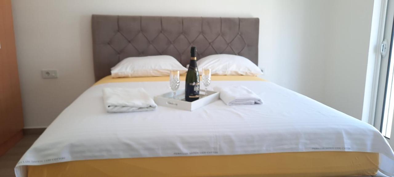 Studio Apartments Jupo Улцинь Экстерьер фото